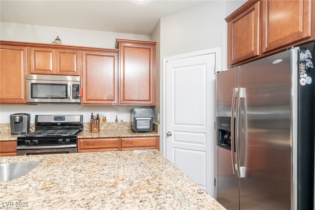 7061 Florido Road Las Vegas, NV 89178 - Photo 11 of 49 Gallery Image 11