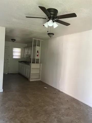 $810 | 4203 Dawson Lane, Houston, TX 77051