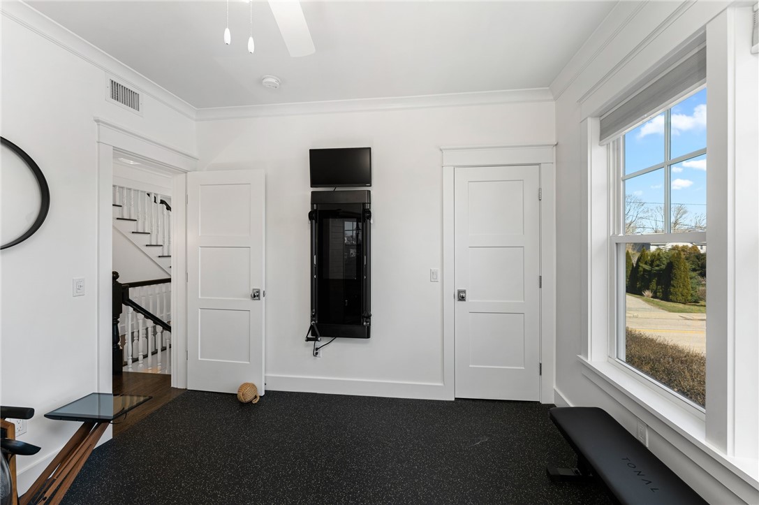 72 Rodman Street Narragansett, RI 02882 - Photo 22 of 49