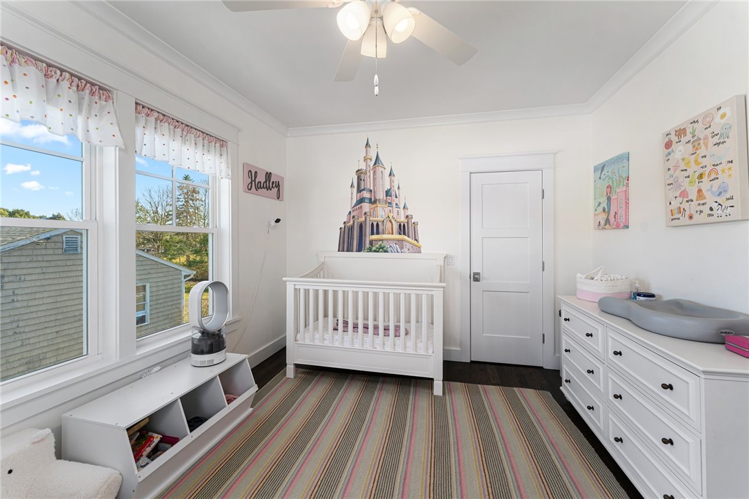 72 Rodman Street Narragansett, RI 02882 - Photo 23 of 49