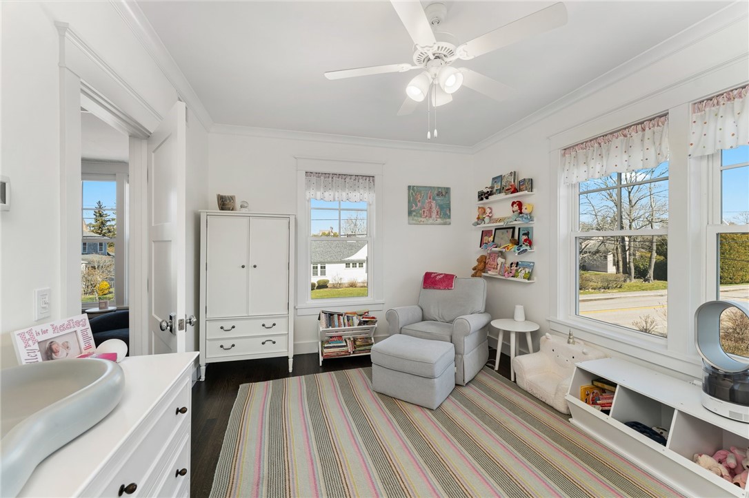 72 Rodman Street Narragansett, RI 02882 - Photo 24 of 49