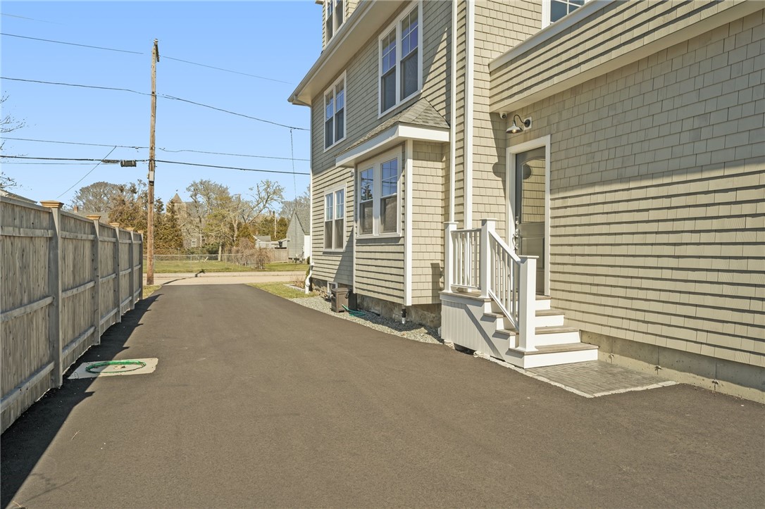 72 Rodman Street Narragansett, RI 02882 - Photo 39 of 49