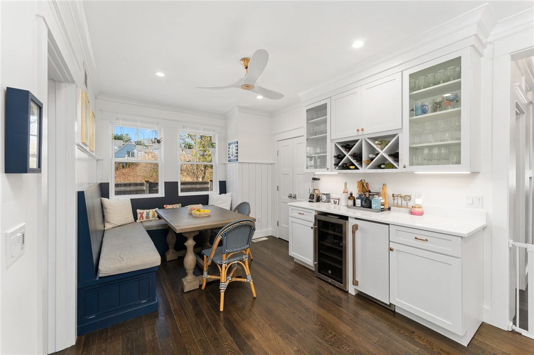 72 Rodman Street Narragansett, RI 02882 - Photo 6 of 49