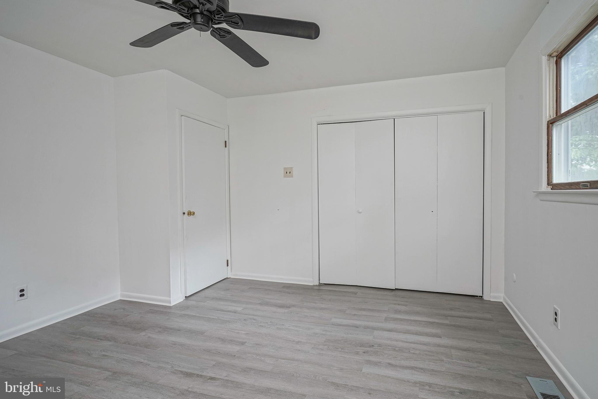 2147 Cooper Road Atco, NJ 08004 - Photo 15 of 34 Gallery Image 15