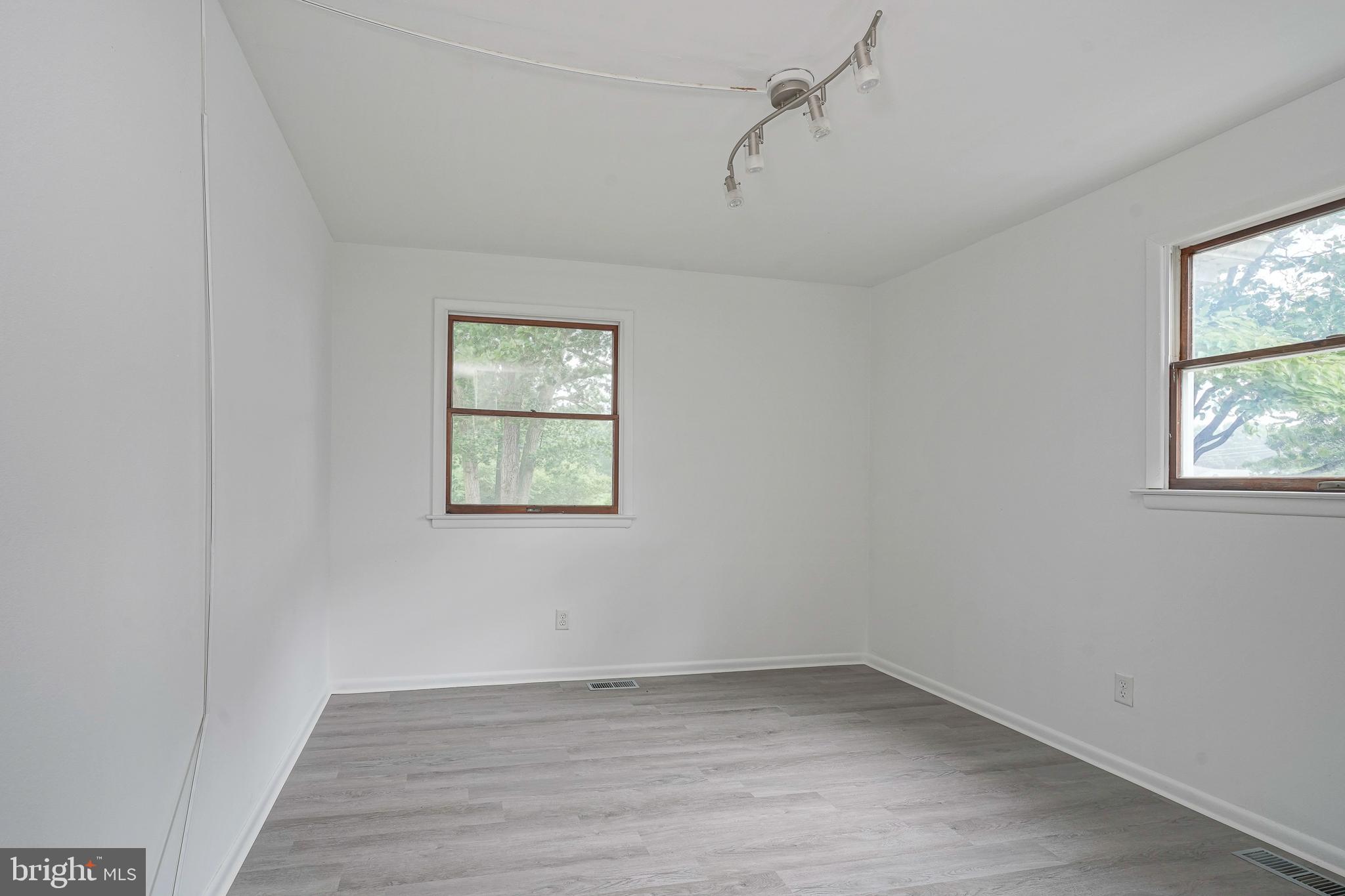 2147 Cooper Road Atco, NJ 08004 - Photo 17 of 34 Gallery Image 17