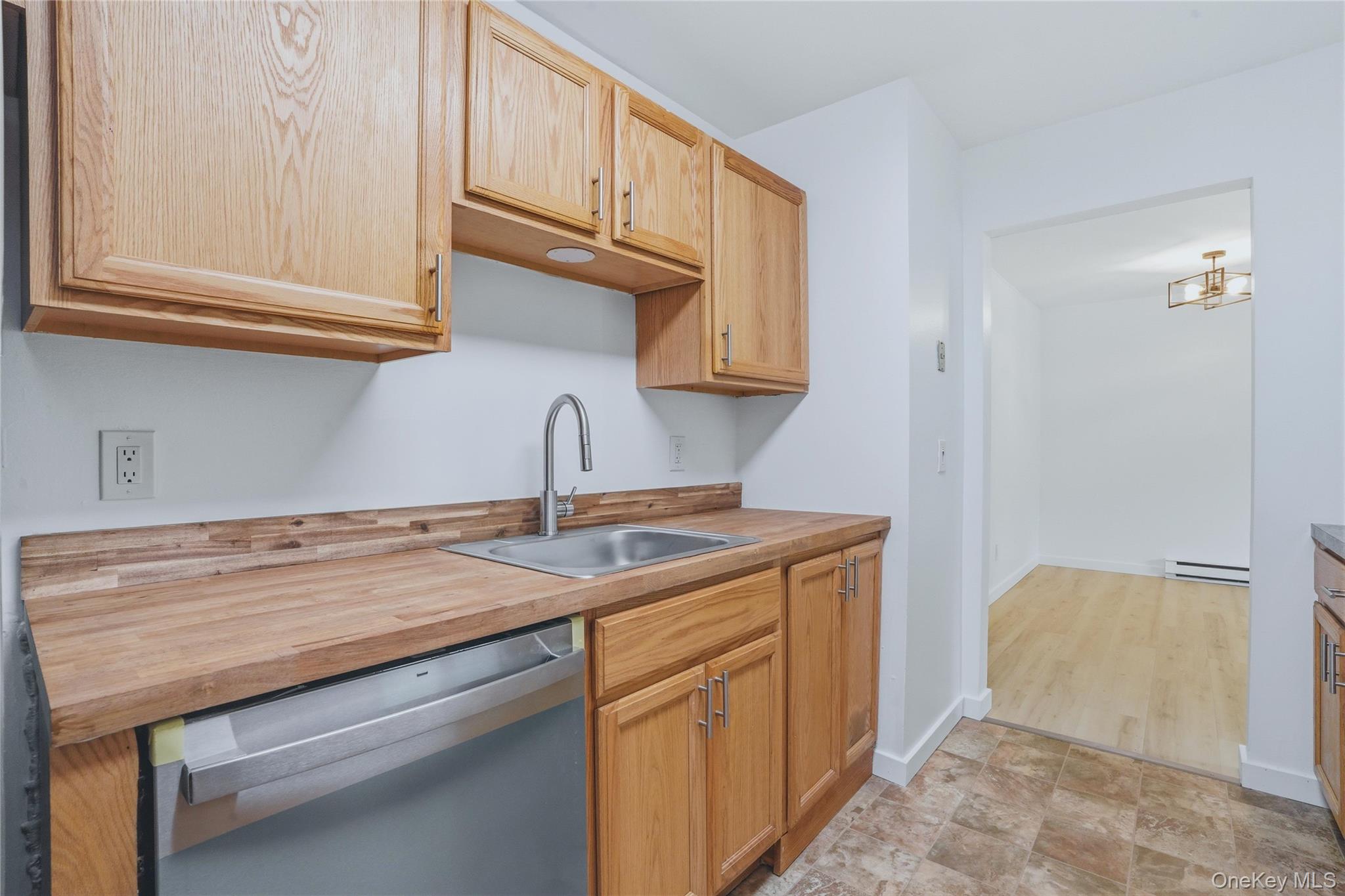 19 White Gate Road, Unit J Wappingers Falls, NY 12590 - Photo 17 of 20