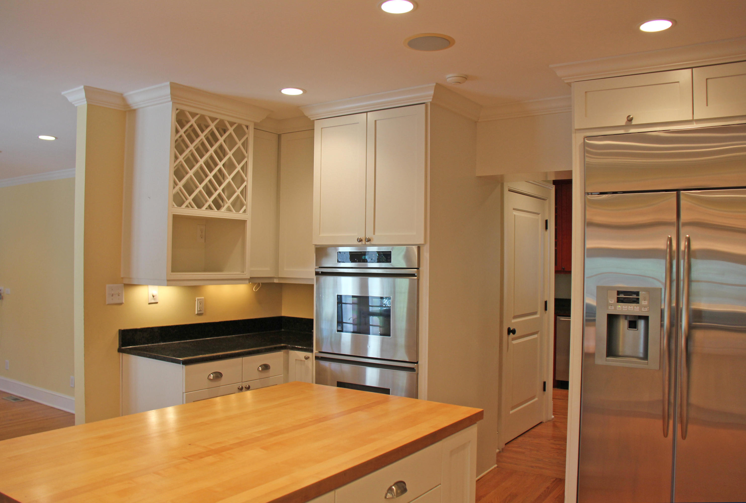 7 Palmetto Road Charleston, SC 29407 - Photo 12 of 27 Kitchen2