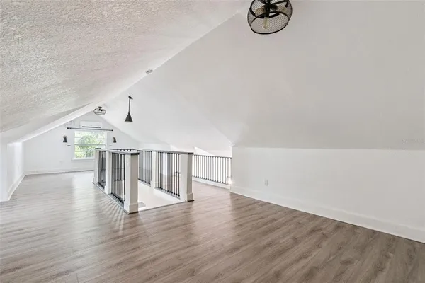 $309,000 | 1016 East Washington Avenue, Eustis, FL 32726