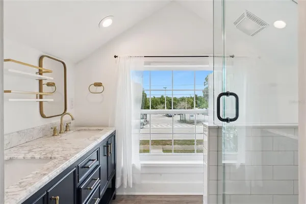 $309,000 | 1016 East Washington Avenue, Eustis, FL 32726