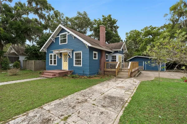 $309,000 | 1016 East Washington Avenue, Eustis, FL 32726