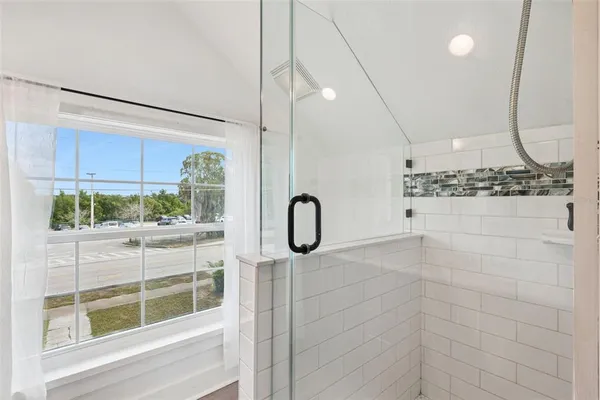 $309,000 | 1016 East Washington Avenue, Eustis, FL 32726