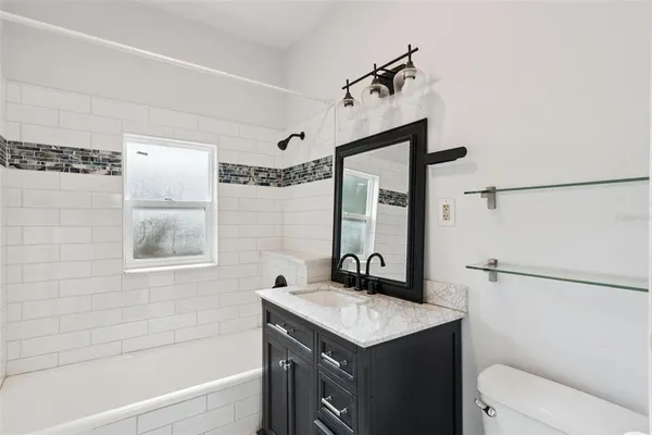 $309,000 | 1016 East Washington Avenue, Eustis, FL 32726