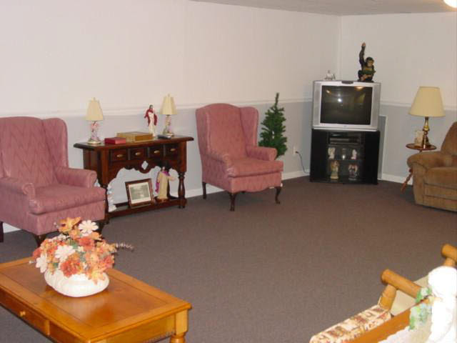 585 South Orchard Road Salem, IN 47167 - Photo 13 of 14