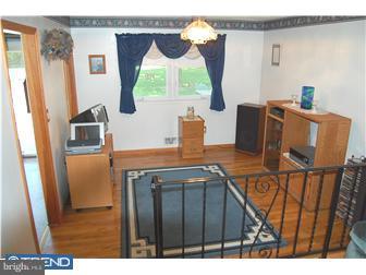 476 Flock Road Hamilton, NJ 08619 - Photo 3 of 12 Dining Room