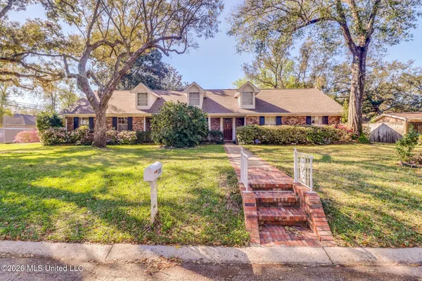 $290,000 | 350 Oakridge Circle, Biloxi, MS 39531