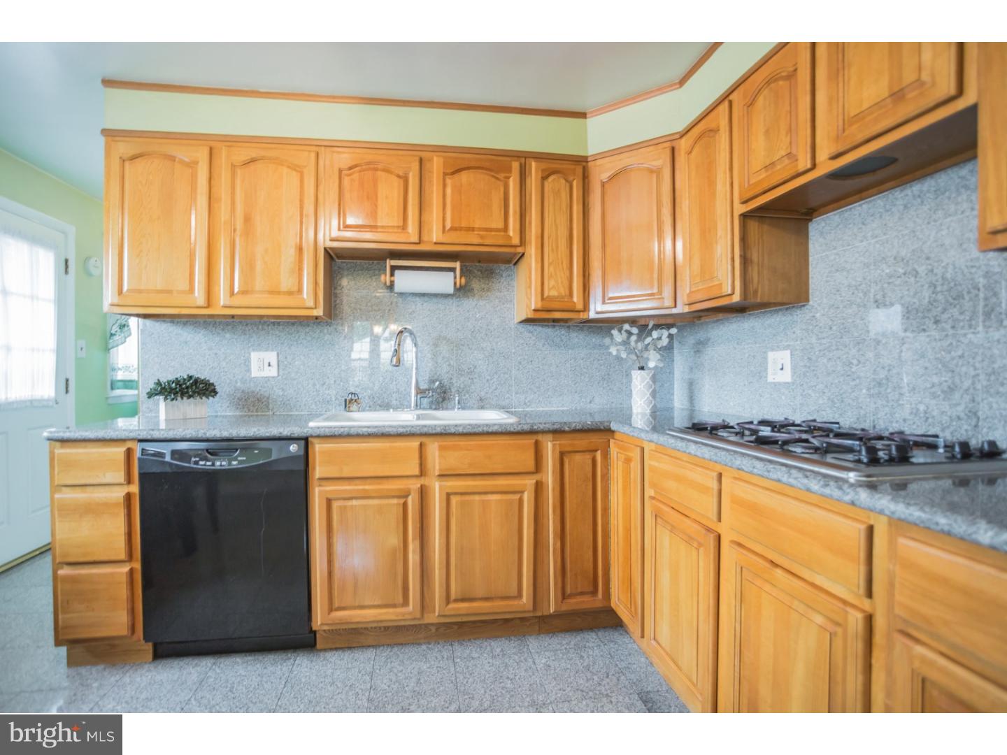 2320 Poplar Road Havertown, PA 19083 - Photo 11 of 24