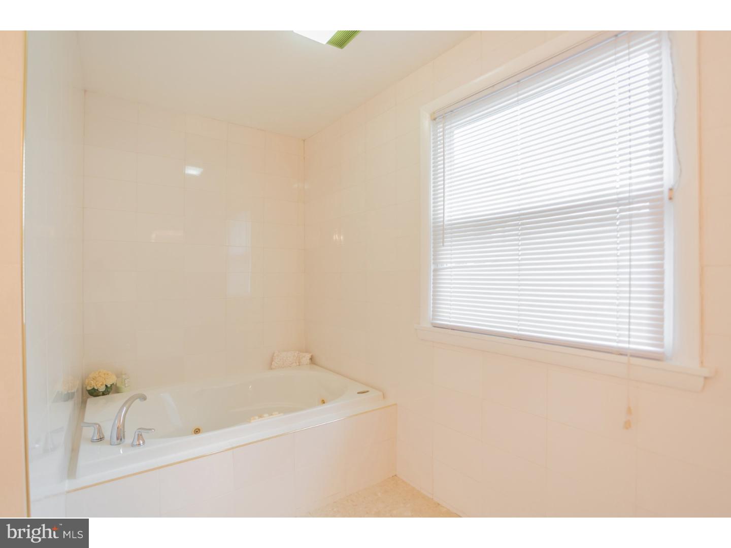 2320 Poplar Road Havertown, PA 19083 - Photo 16 of 24