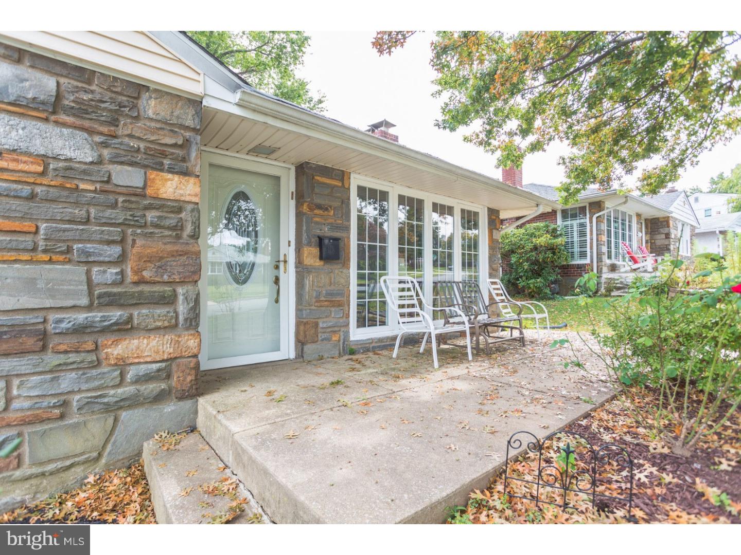 2320 Poplar Road Havertown, PA 19083 - Photo 3 of 24
