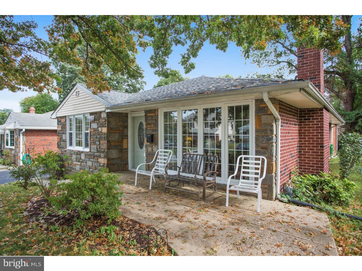 2320 Poplar Road Havertown, PA 19083 - Photo 4 of 24