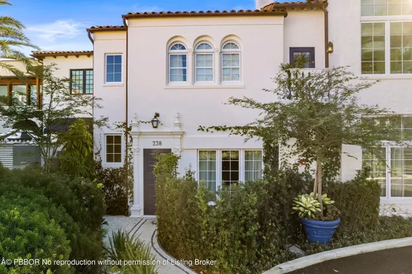 $9,900,000 | 238 Phipps Plaza, Palm Beach, FL 33480