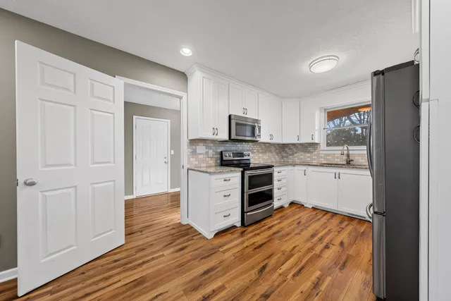 a view of walk in closet