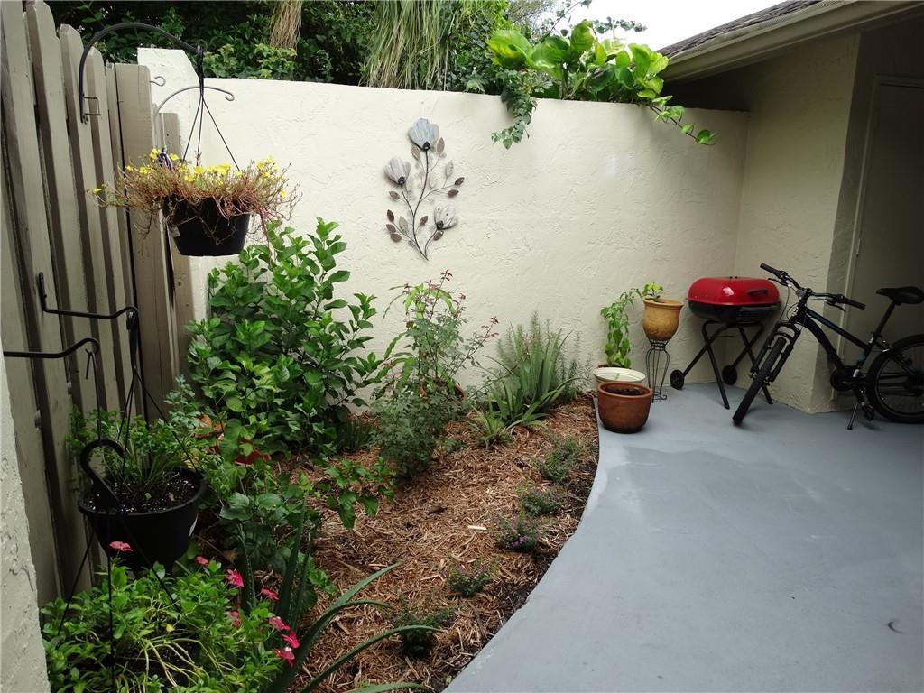 23360 Southwest 53rd Avenue, Unit D Boca Raton, FL 33433 - Photo 20 of 27 Photo 20