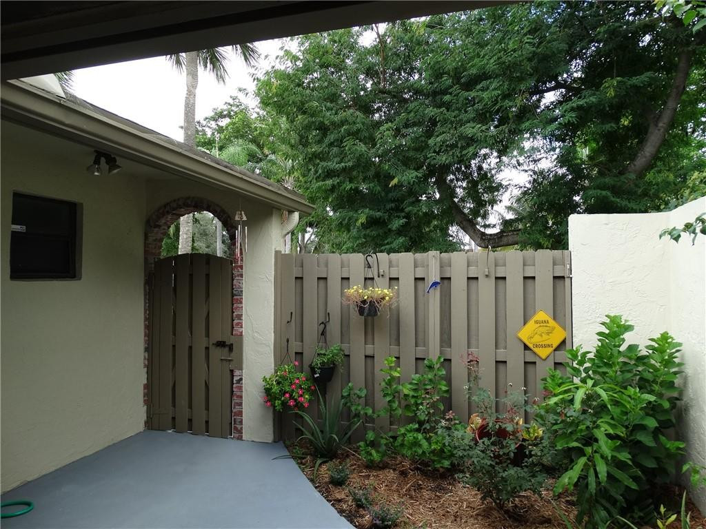 23360 Southwest 53rd Avenue, Unit D Boca Raton, FL 33433 - Photo 21 of 27 Photo 21