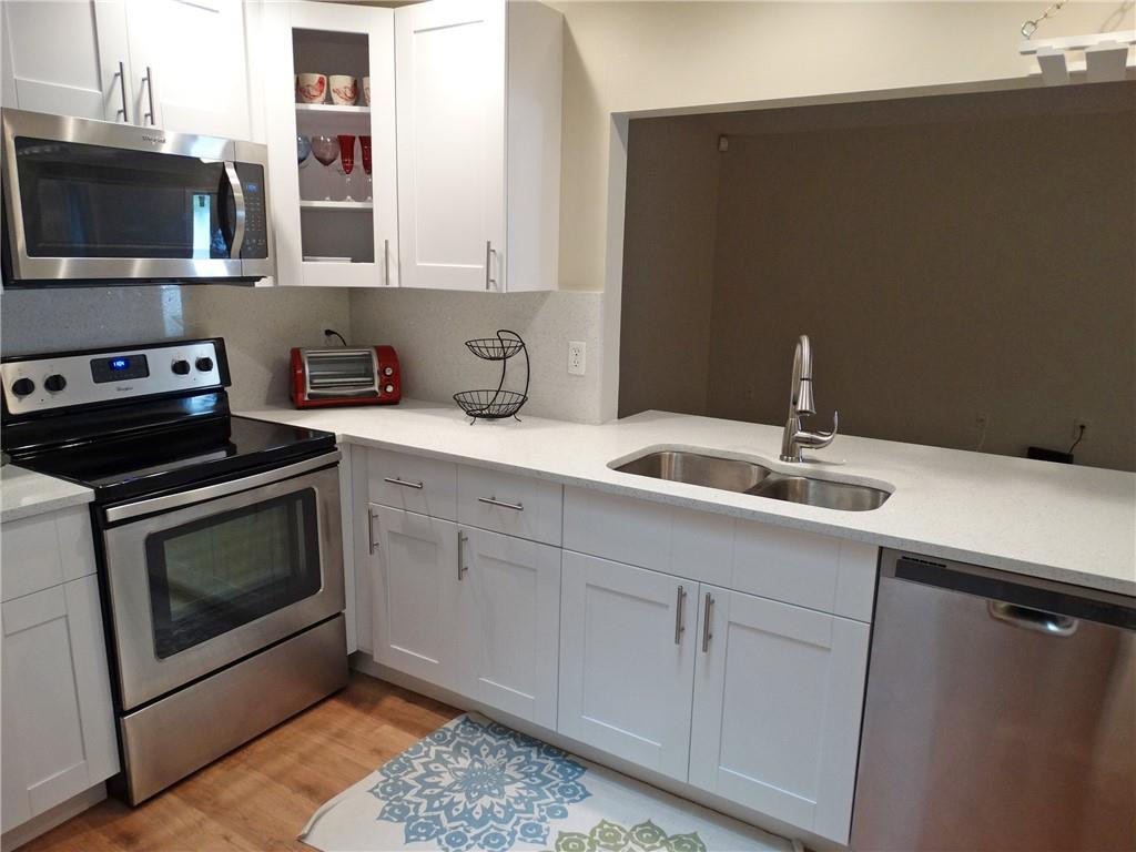 23360 Southwest 53rd Avenue, Unit D Boca Raton, FL 33433 - Photo 4 of 27 Photo 4