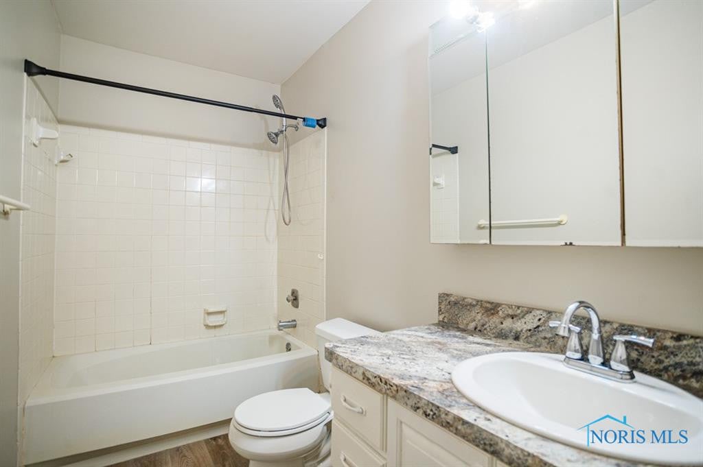 922 Rochelle Road Toledo, OH 43615 - Photo 11 of 17 Gallery Image 11