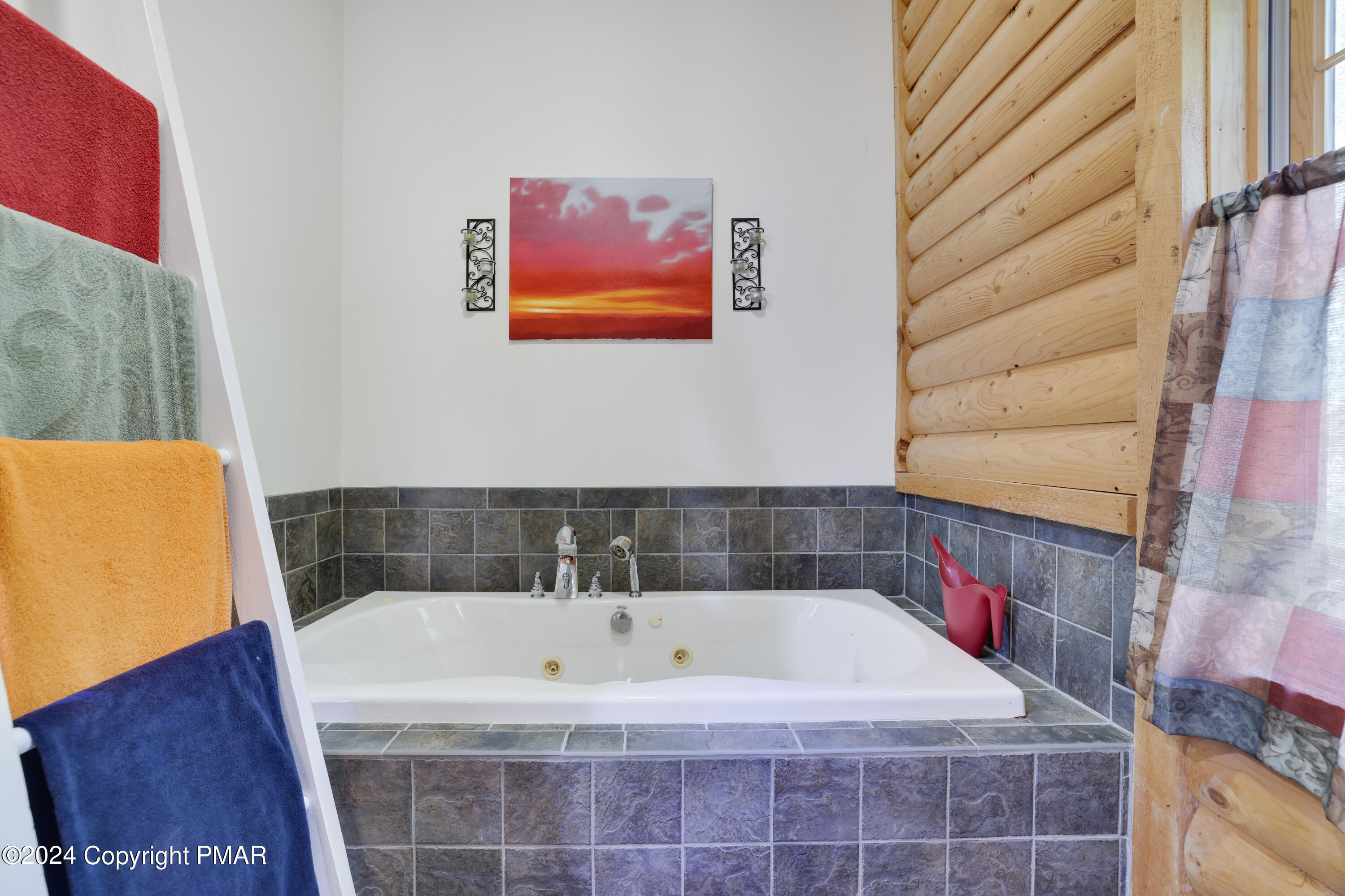 100 Ruffed Grouse Drive Shohola, PA 18458 - Photo 29 of 34 a bathroom with a bathtub