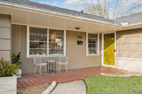 $324,900 | 4710 De Milo Drive, Houston, TX 77092