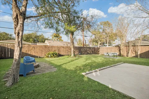 $324,900 | 4710 De Milo Drive, Houston, TX 77092