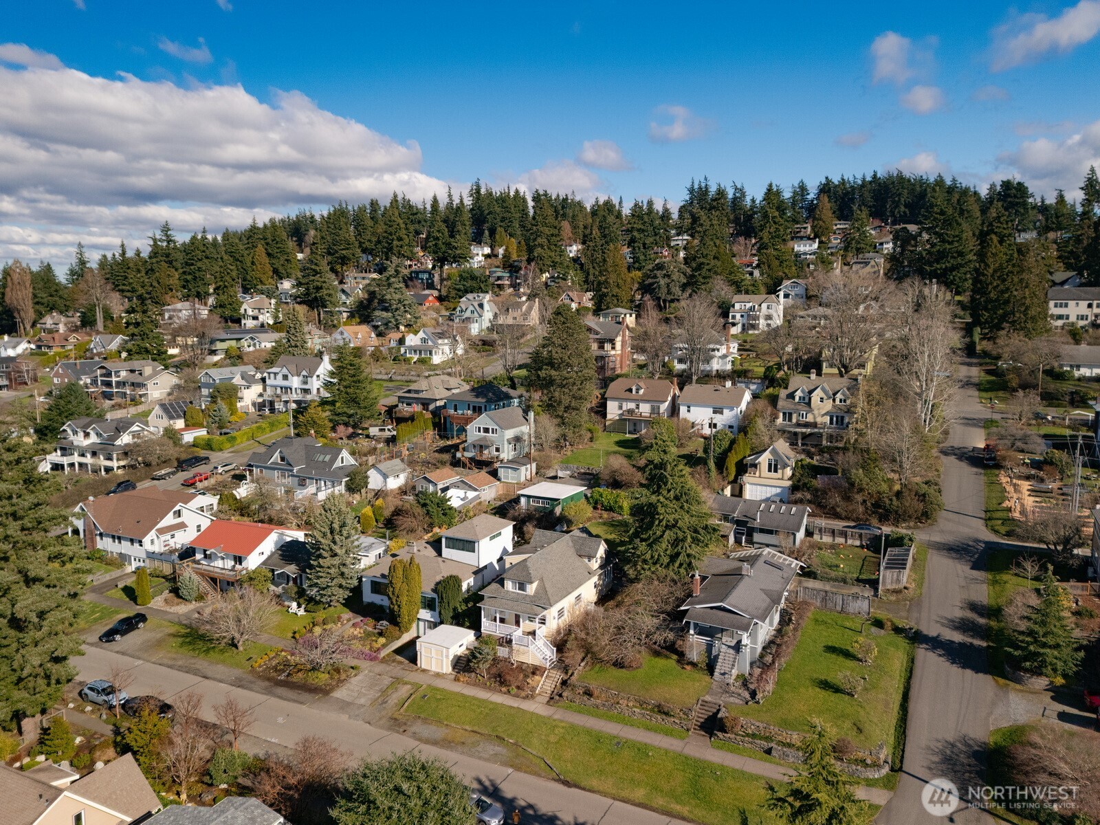 717 13th Street Bellingham, WA 98225 - Photo 4 of 40