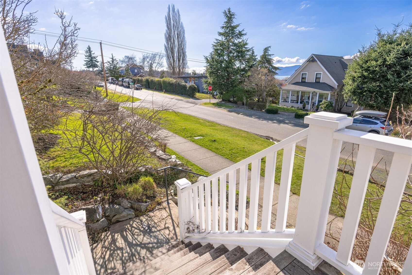 717 13th Street Bellingham, WA 98225 - Photo 7 of 40