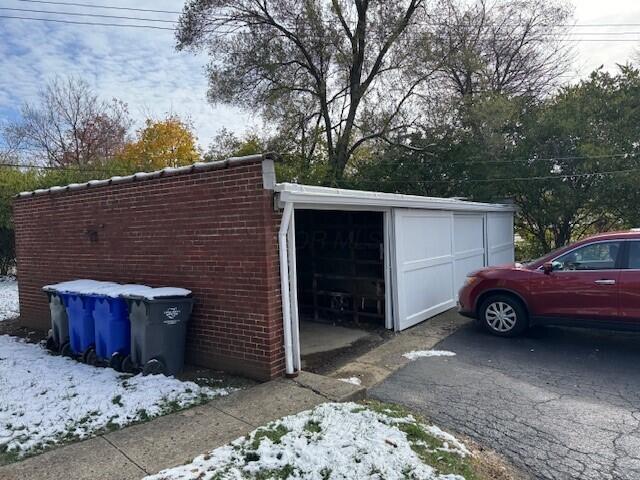 2027-2033 Ridgeview Road Columbus, OH 43221 - Photo 3 of 3 Ridgeview 3