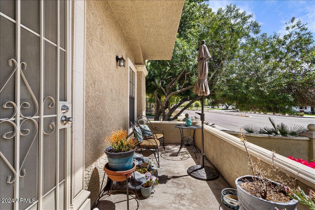 8300 East Vía De Ventura, Unit 1015 Scottsdale, AZ 85258 - Photo 22 of 26 a view of outdoor space and patio