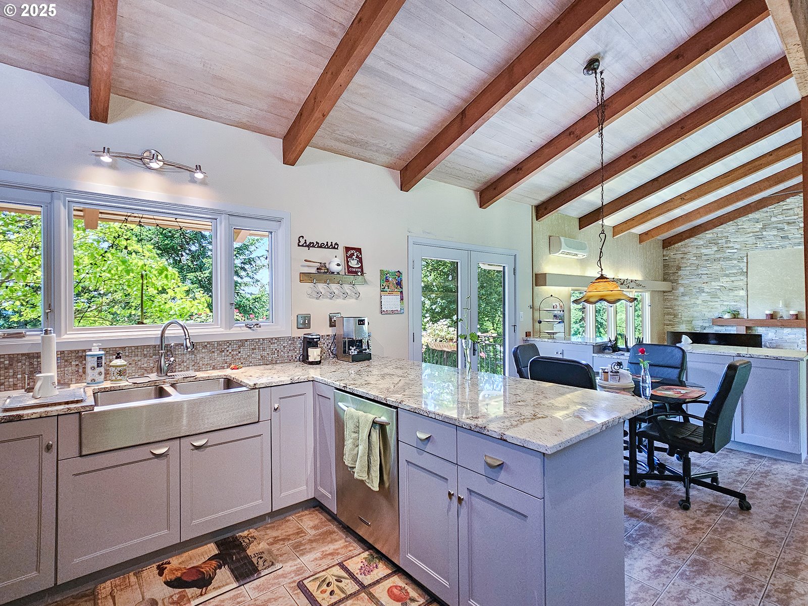 10059 Southwest 57th Place Portland, OR 97219 - Photo 17 of 47