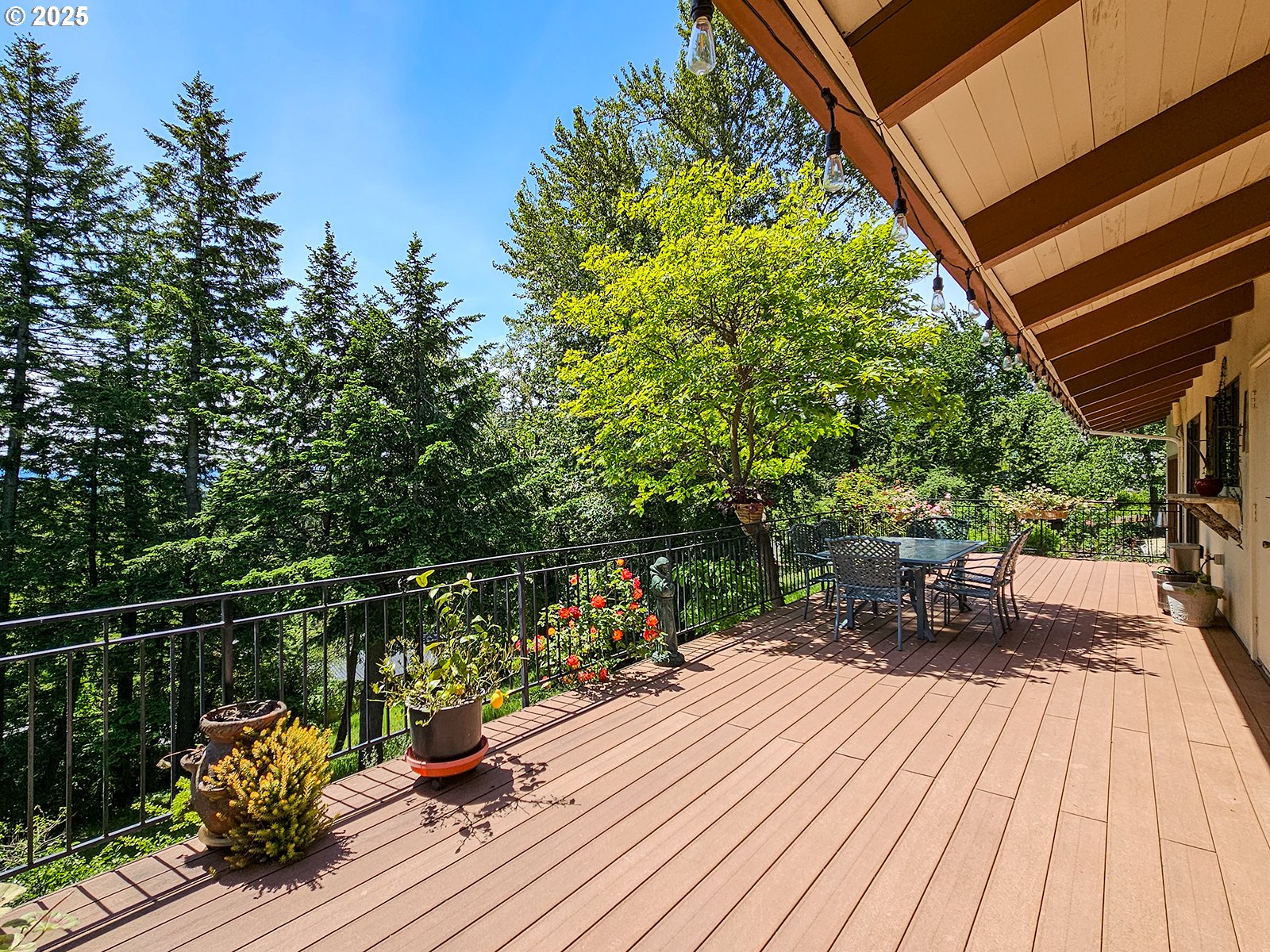 10059 Southwest 57th Place Portland, OR 97219 - Photo 35 of 47