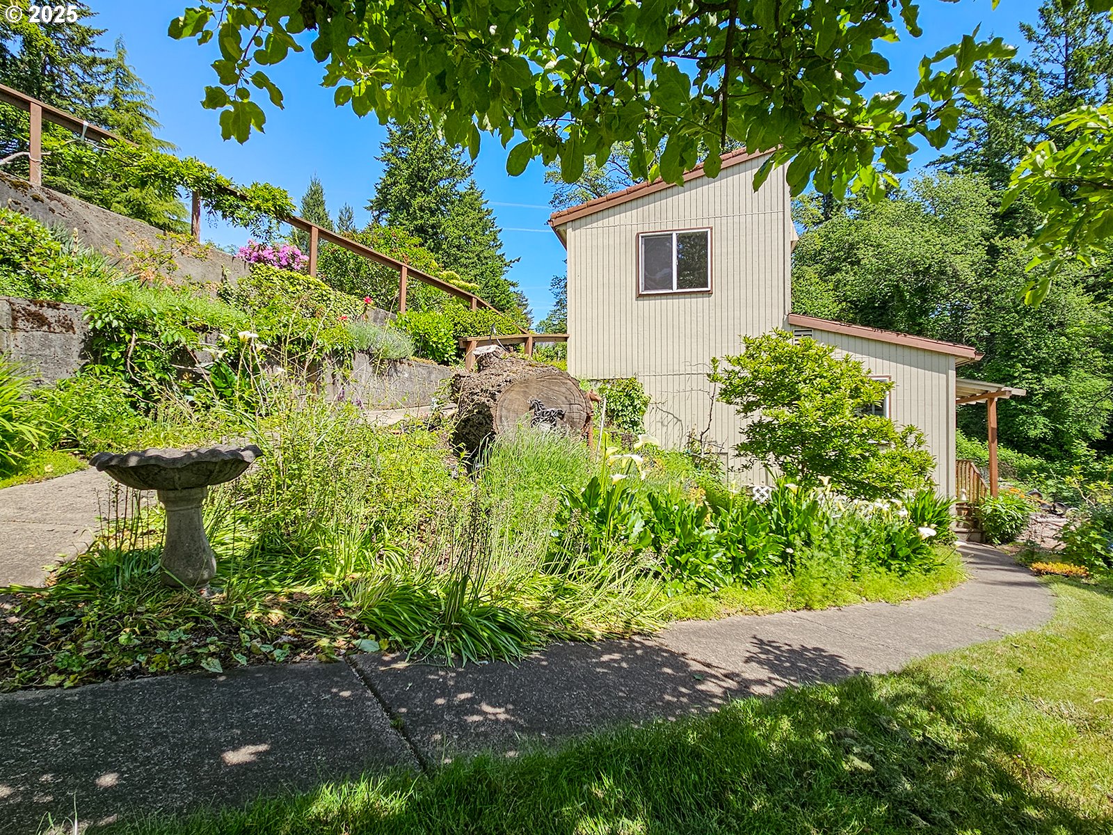 10059 Southwest 57th Place Portland, OR 97219 - Photo 39 of 47