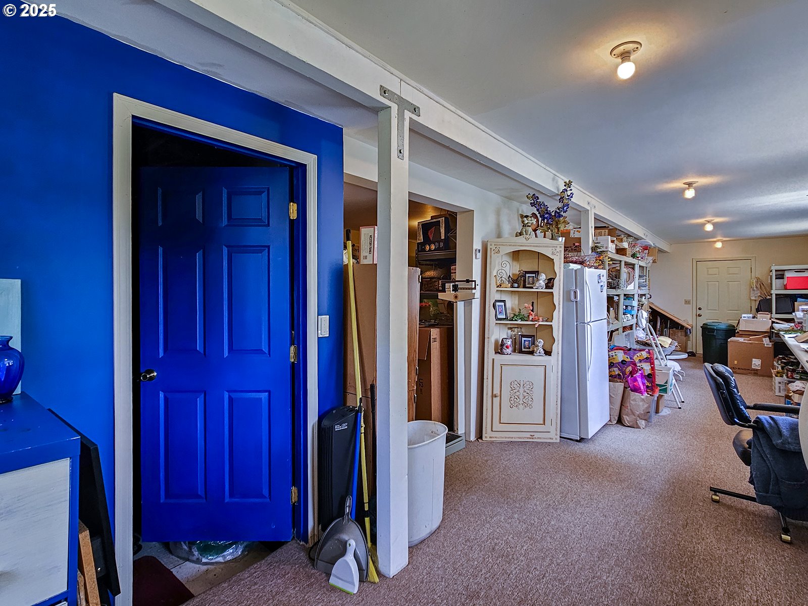 10059 Southwest 57th Place Portland, OR 97219 - Photo 42 of 47