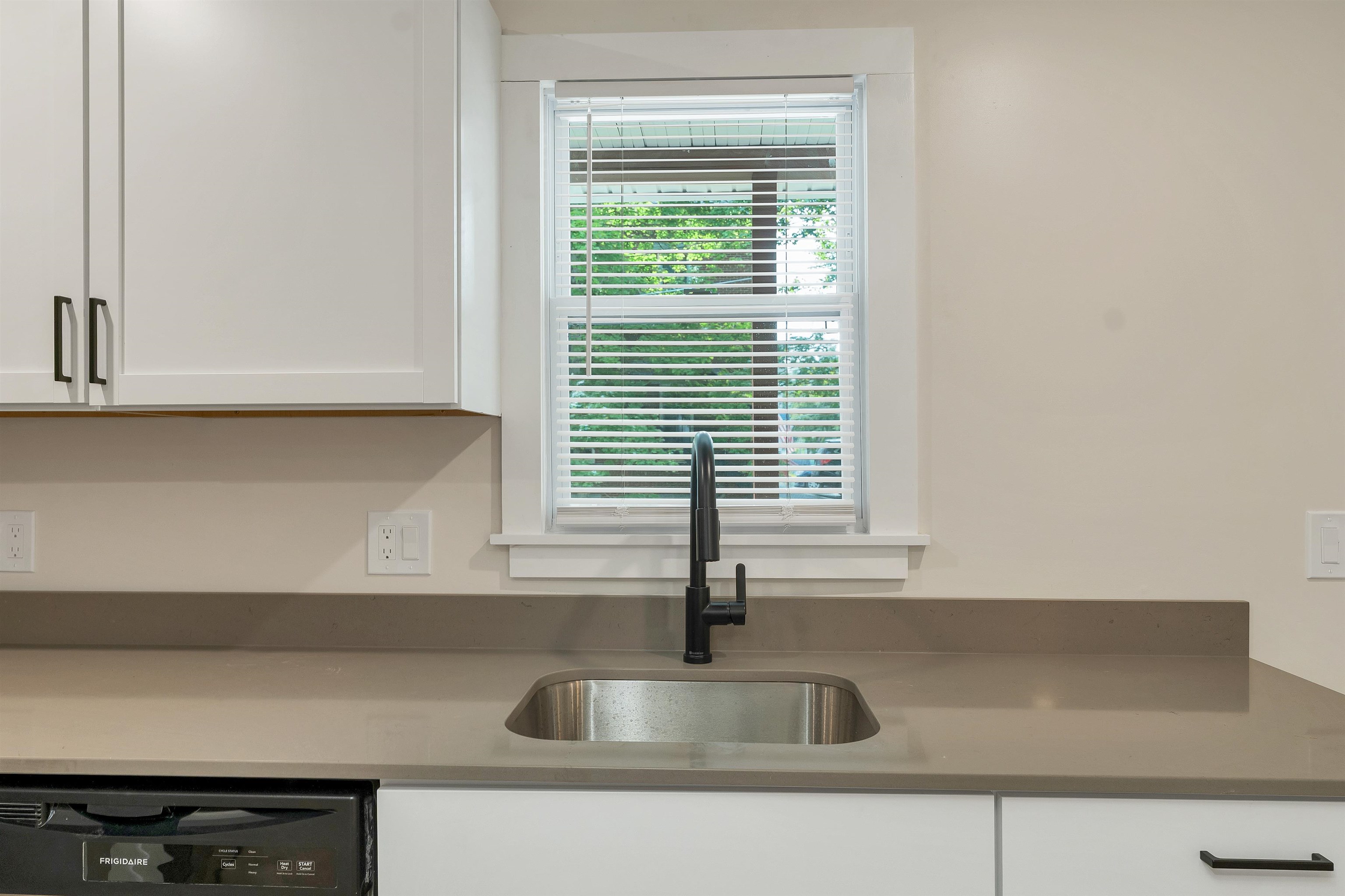 456 North State Street Concord, NH 03301 - Photo 20 of 49