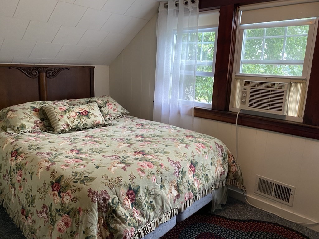 72 Union Point Road Webster, MA 01570 - Photo 23 of 26