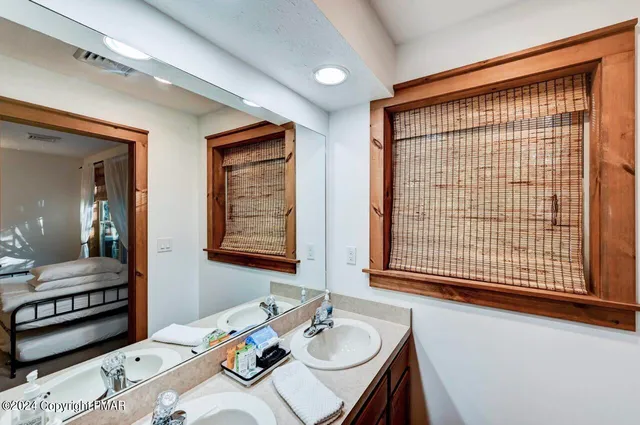 $2,925 | 179 Hawthorne Court, Unit U179, Tannersville, PA 18372