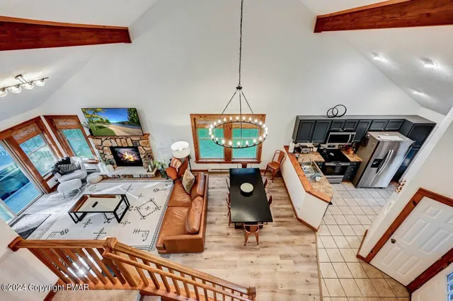 $2,925 | 179 Hawthorne Court, Unit U179, Tannersville, PA 18372