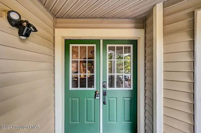 $2,925 | 179 Hawthorne Court, Unit U179, Tannersville, PA 18372