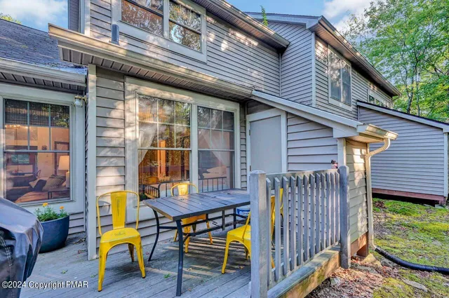 $2,925 | 179 Hawthorne Court, Unit U179, Tannersville, PA 18372