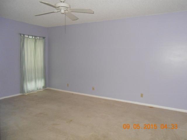 6125 Old Court Road, Unit 134 Boca Raton, FL 33433 - Photo 8 of 9 DSCN0435 (640x480)