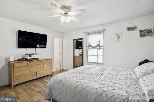 $400,000 | 40 Lookout Point Way, Linden, VA 22642