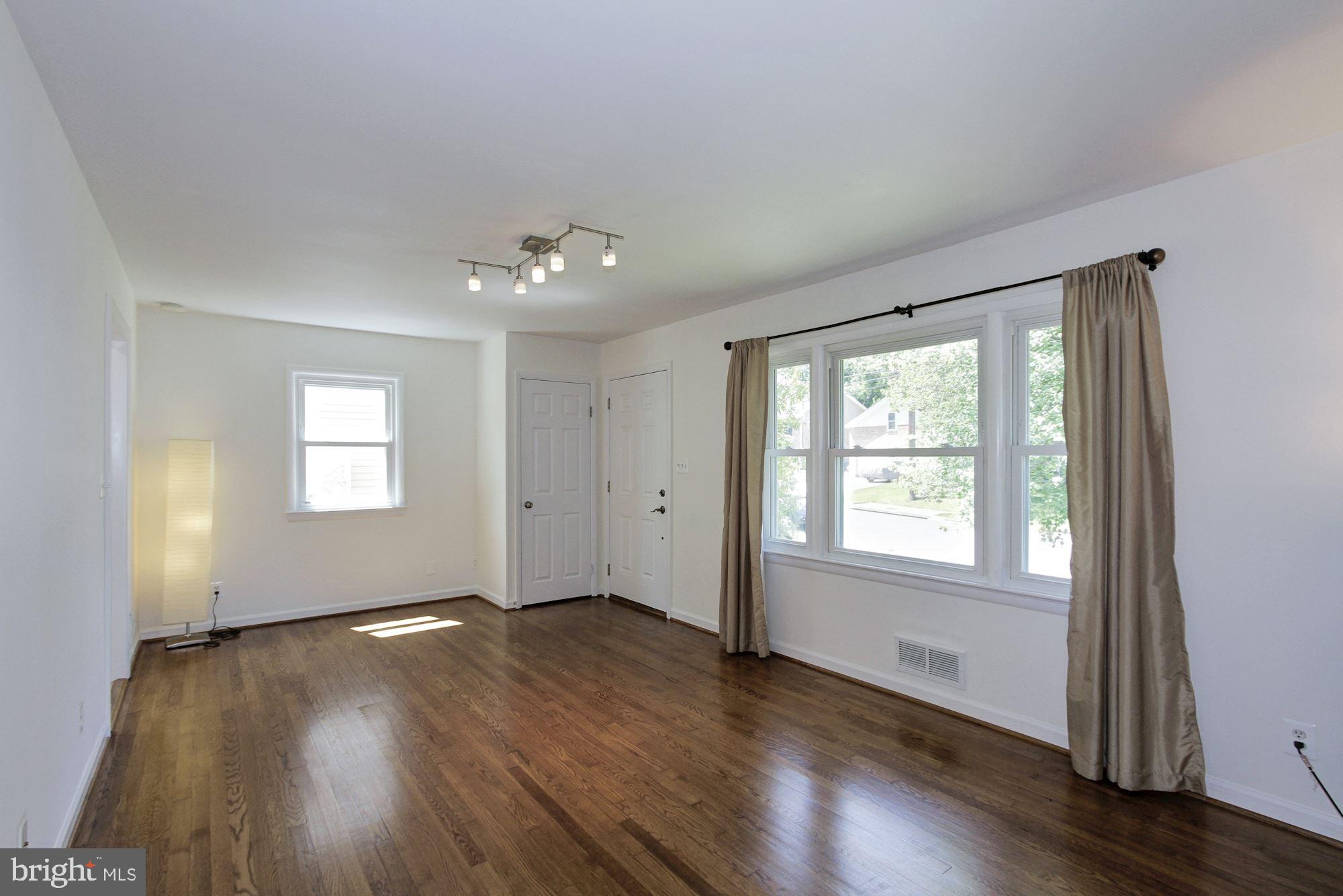 5710 Berwyn Road Berwyn Heights, MD 20740 - Photo 9 of 36 Gallery Image 9