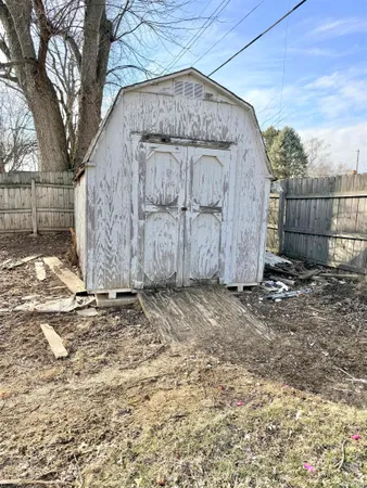 $119,900 | 222 East 29th Street, Muncie, IN 47302